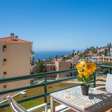 Garajau Terrace - Pool And Free Parking Apartament