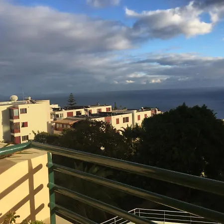 Garajau Terrace Apartment - Pool And Free Parking Apartment *