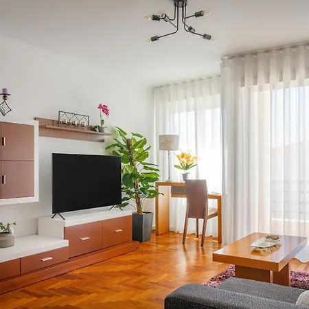 Garajau Terrace - Pool And Free Parking Apartment
